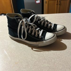 Black converse
